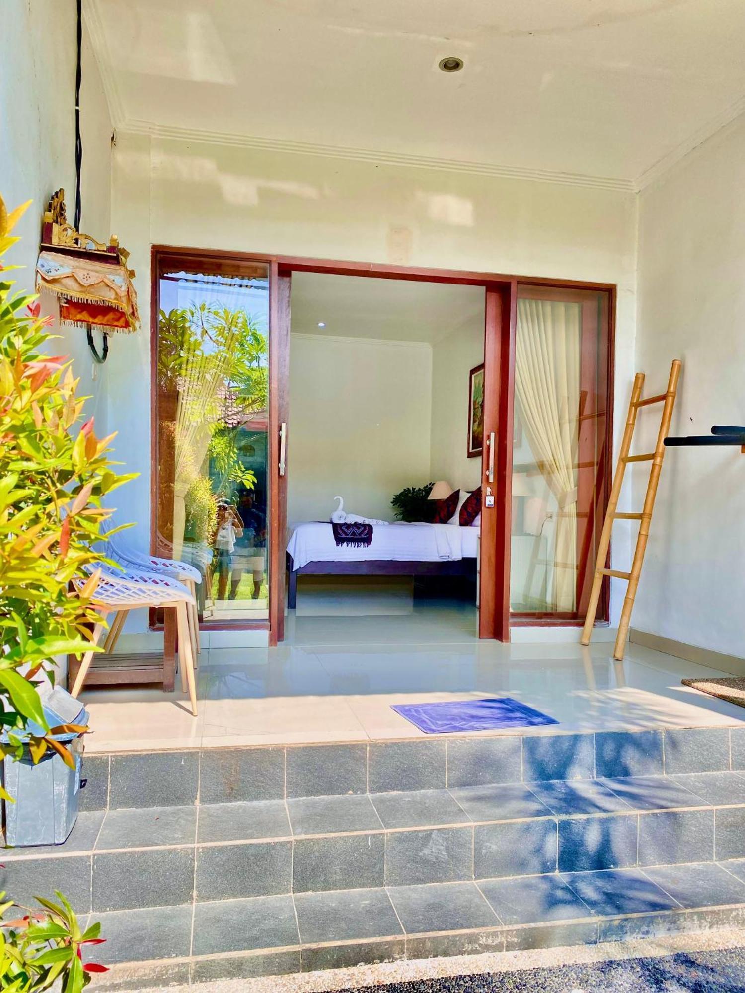 Padang-Padang Sari Homestay Uluwatu Екстериор снимка